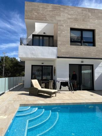 Casa independiente en calle Puig Mayor