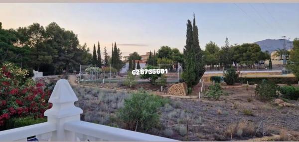 Chalet adosado en C/urbanización s/n