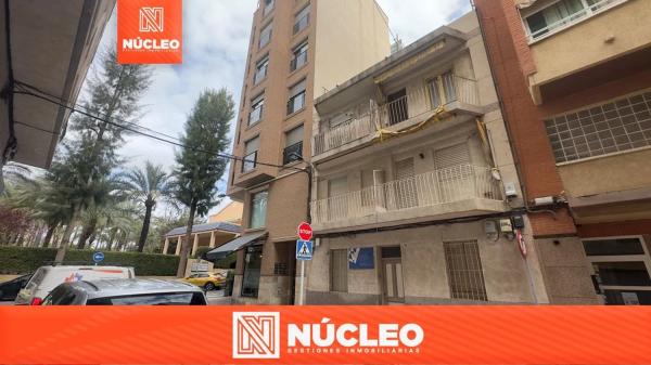 Piso en calle Santa Isabel, 58