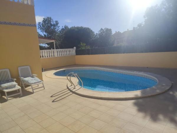 Chalet adosado en Pueblo Principe, 89