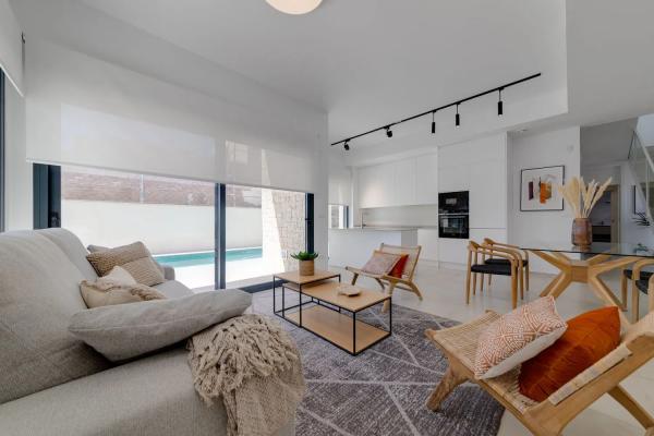 Casa independiente en calle Praga s/n