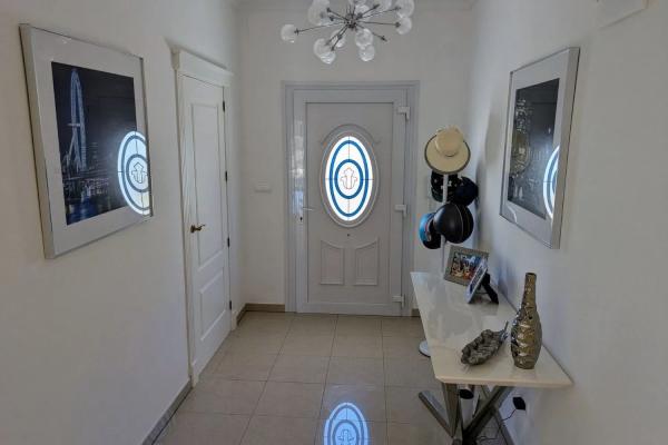 Casa independiente en calle Golondrina