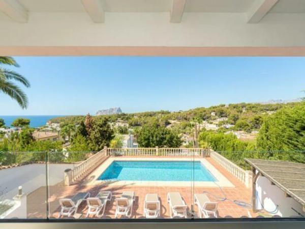 Casa independiente en avenida del Mediterrani