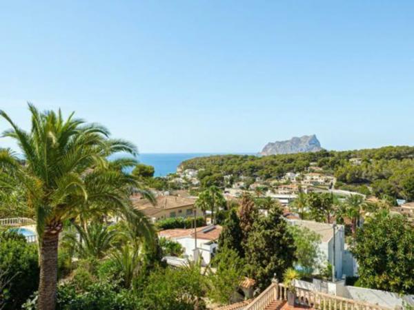 Casa independiente en avenida del Mediterrani