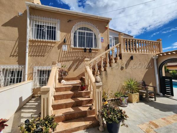 Casa independiente en calle Higuera