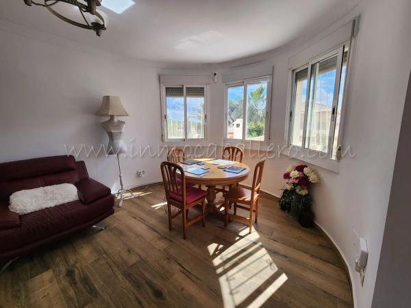 Casa independiente en calle Higuera