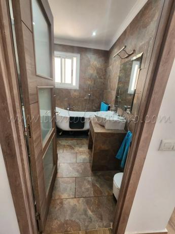 Casa independiente en calle Higuera