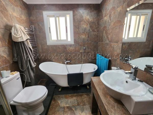 Casa independiente en calle Higuera