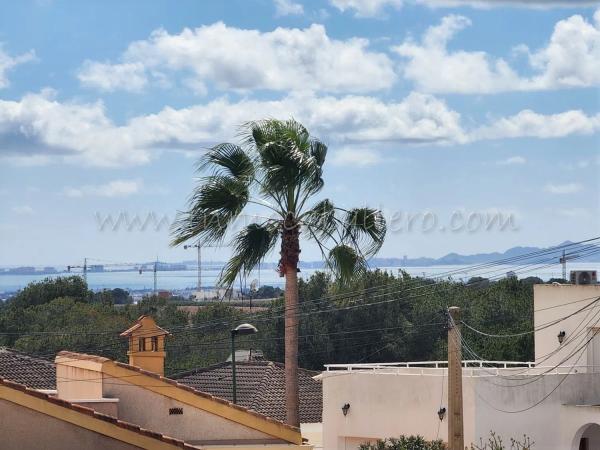 Casa independiente en calle Higuera