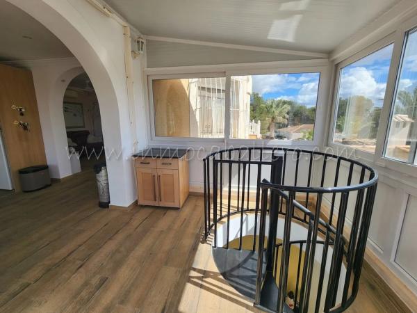 Casa independiente en calle Higuera