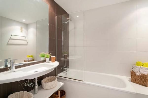 Piso en calle Suiza, 165