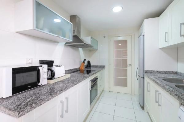 Piso en calle Suiza, 165