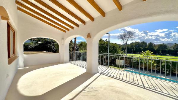 Casa independiente en calle Lago Onega