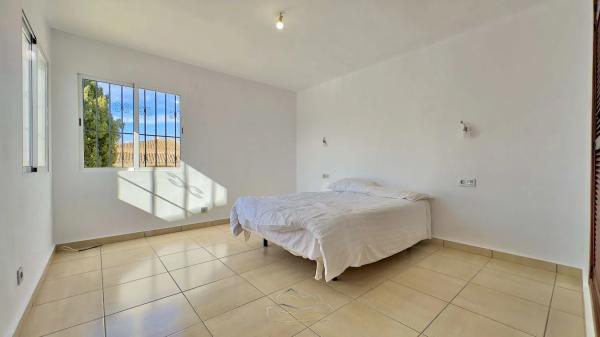 Casa independiente en calle Lago Onega