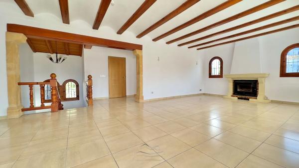 Casa independiente en calle Lago Onega