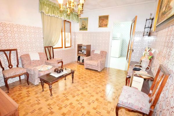 Casa de pueblo en calle San Joaquín, 63