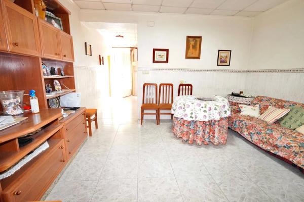 Casa de pueblo en calle San Joaquín, 63