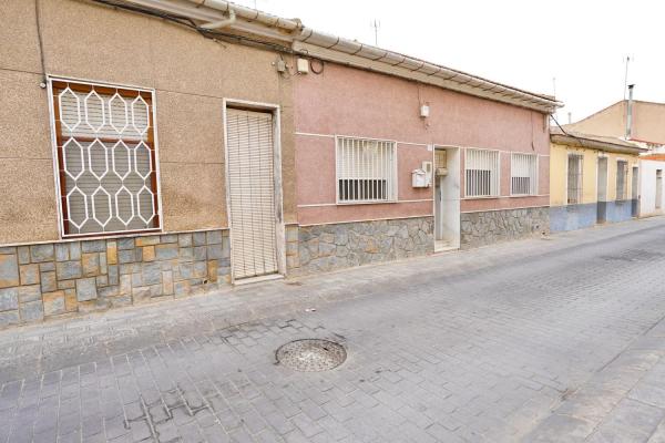 Casa de pueblo en calle San Joaquín, 63
