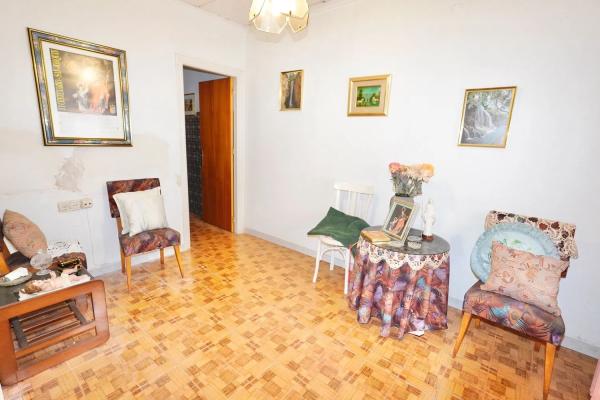 Casa de pueblo en calle San Joaquín, 63