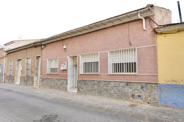 Casa de pueblo en calle San Joaquín, 63