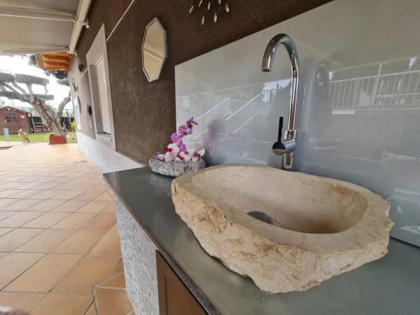 Casa independiente en avenida Colegio Miguel Cervantes