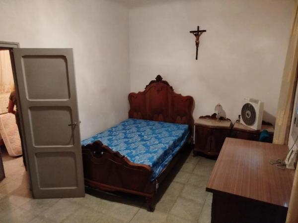 Casa independiente en avenida Verge de la Pau, 7