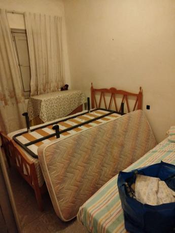 Casa independiente en avenida Verge de la Pau, 7