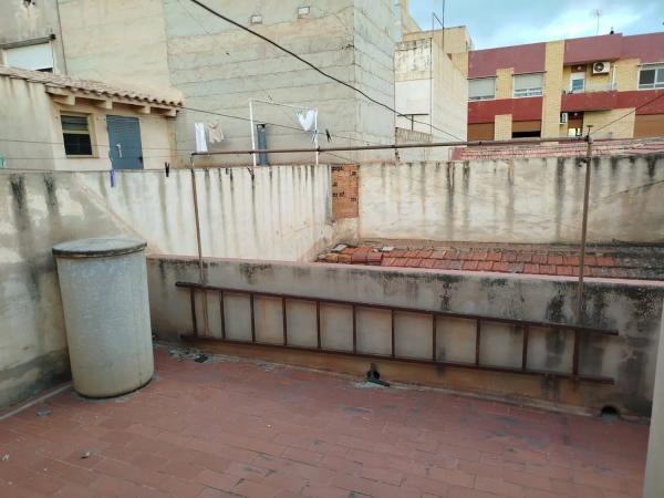 Casa independiente en avenida Verge de la Pau, 7