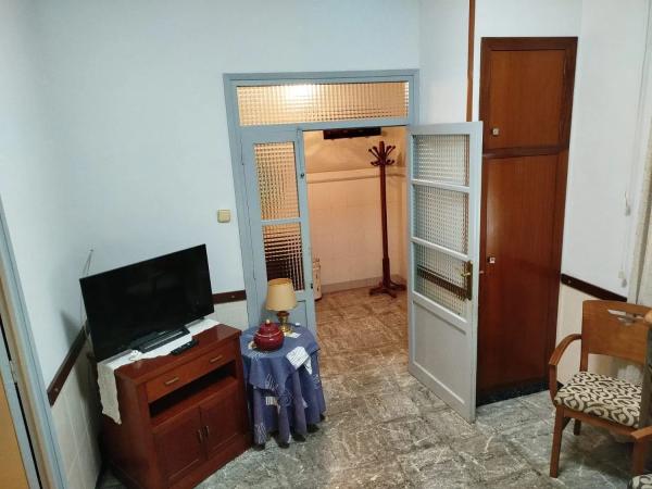 Casa independiente en avenida Verge de la Pau, 7