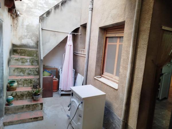 Casa independiente en avenida Verge de la Pau, 7