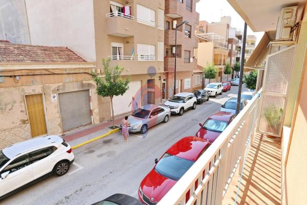 Piso en calle Luis Rivera, 32