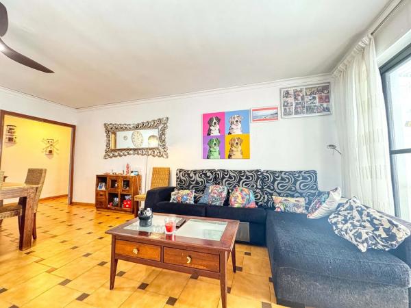 Piso en calle Filipines, 8