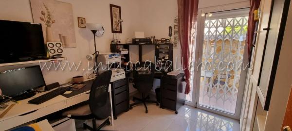 Casa independiente en calle Palmito