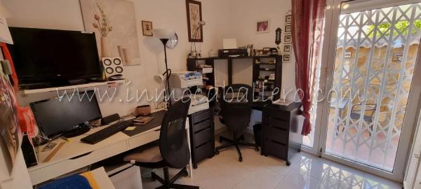 Casa independiente en calle Palmito