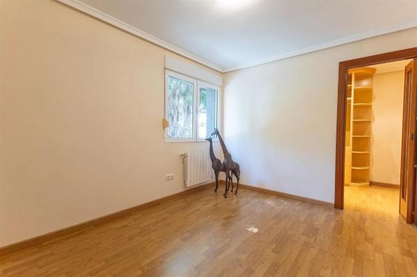 Casa independiente en calle Segovia