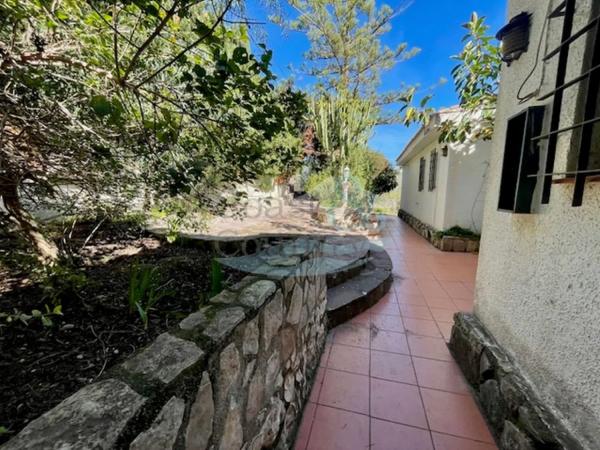 Casa independiente en avenida de la Marina