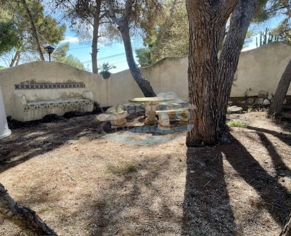 Casa independiente en avenida de la Marina