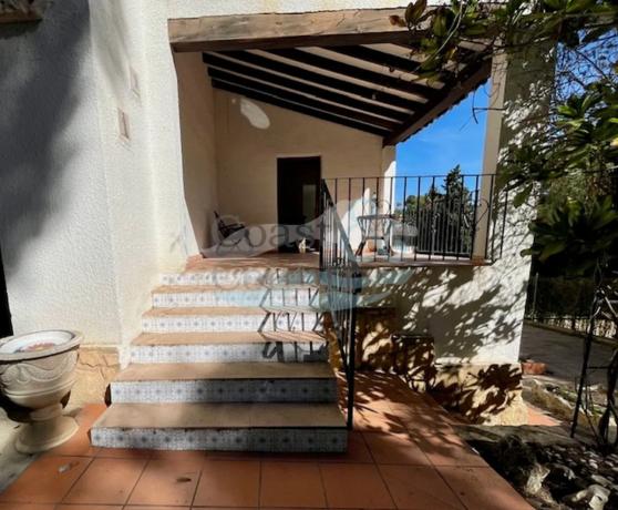 Casa independiente en avenida de la Marina