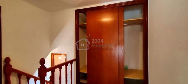 Casa independiente en calle Parra