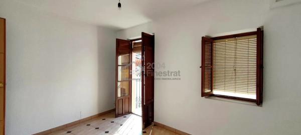 Casa independiente en calle Parra