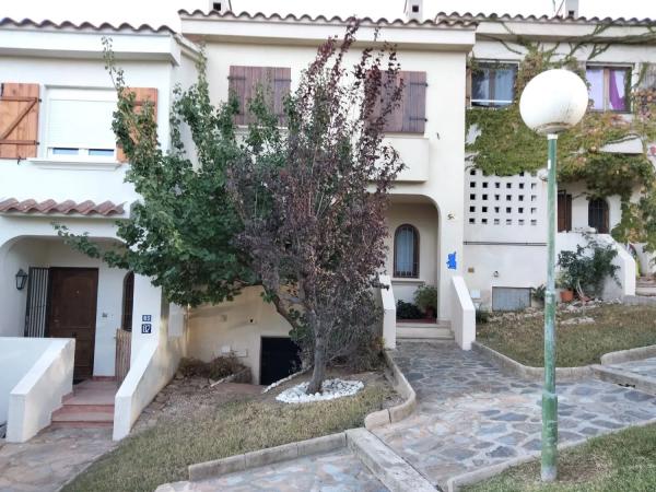 Chalet pareado en calle Serra Bernia