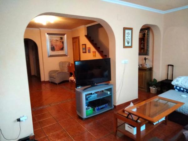 Chalet pareado en calle Serra Bernia