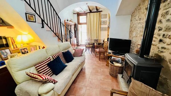 Casa de pueblo en calle de l'Església, 8