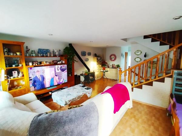 Chalet adosado en calle la Carrasqueta