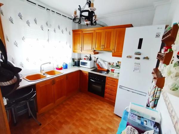 Chalet adosado en calle la Carrasqueta