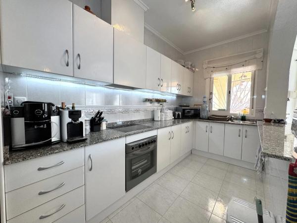 Casa independiente en calle Lugar Sector