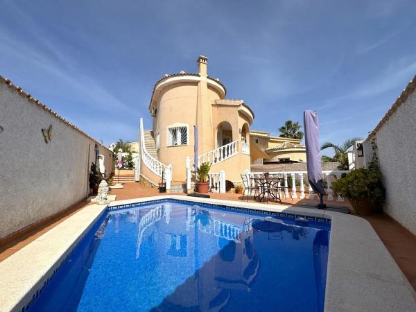 Casa independiente en calle Lugar Sector