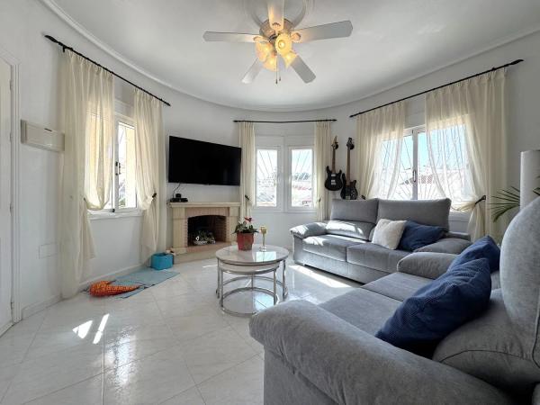 Casa independiente en calle Lugar Sector