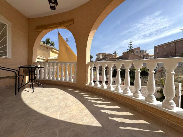 Casa independiente en calle Lugar Sector