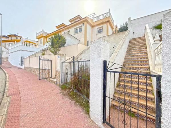 Chalet pareado en calle Santiago de la Ribera, 6